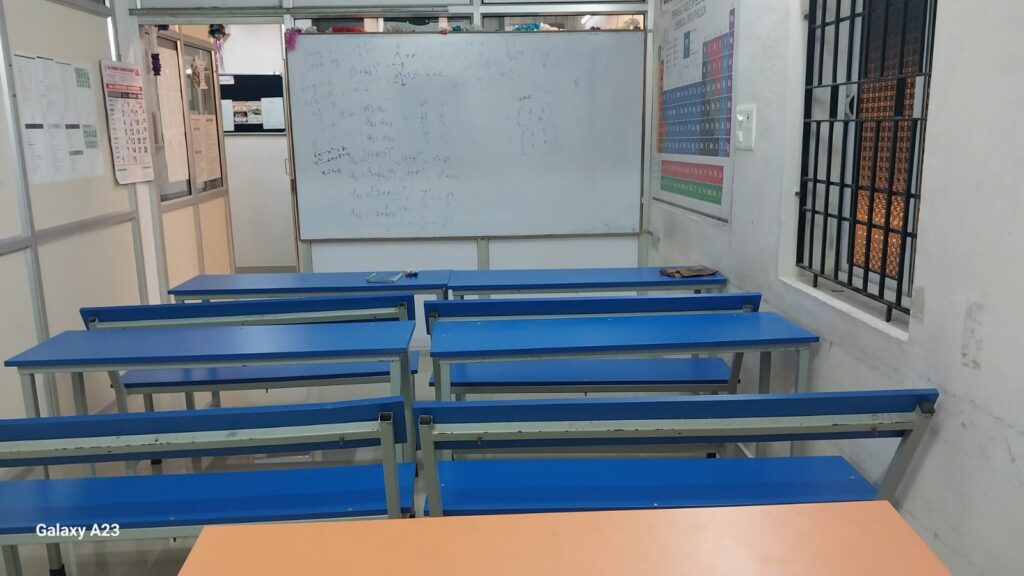 best neat iit jee coaching in Mangadu Kattupakkam Poonamallee Kundrathur individual classroom facilities available